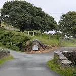 An Teach Beag Glencolmcille, Little From