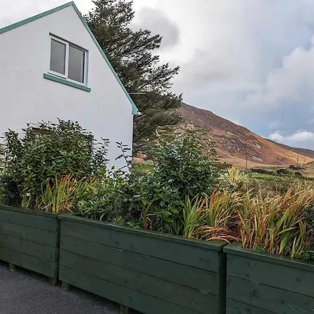 An Teach Beag Glencolmcille, Little From Glencolumbkille