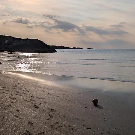 An Teach Beag Glencolmcille, Little From * Glencolumbkille