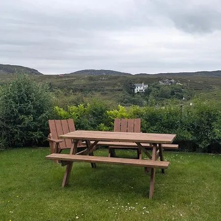 An Teach Beag Glencolmcille, Little From *