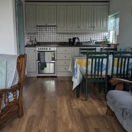 An Teach Beag Glencolmcille, Little From Apartamento *