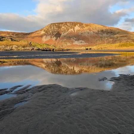 An Teach Beag Glencolmcille, Little From Апартаменты *