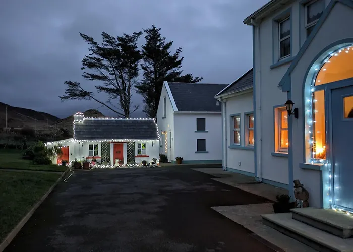 An Teach Beag Glencolmcille, Little From *