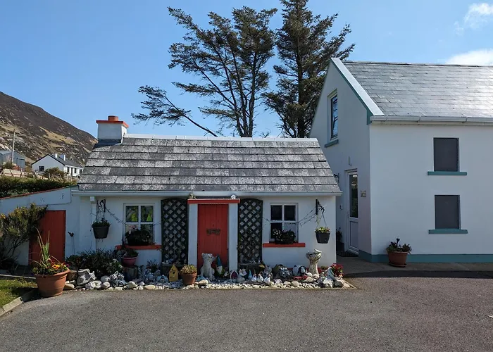 Апартаменты An Teach Beag Glencolmcille, Little From *